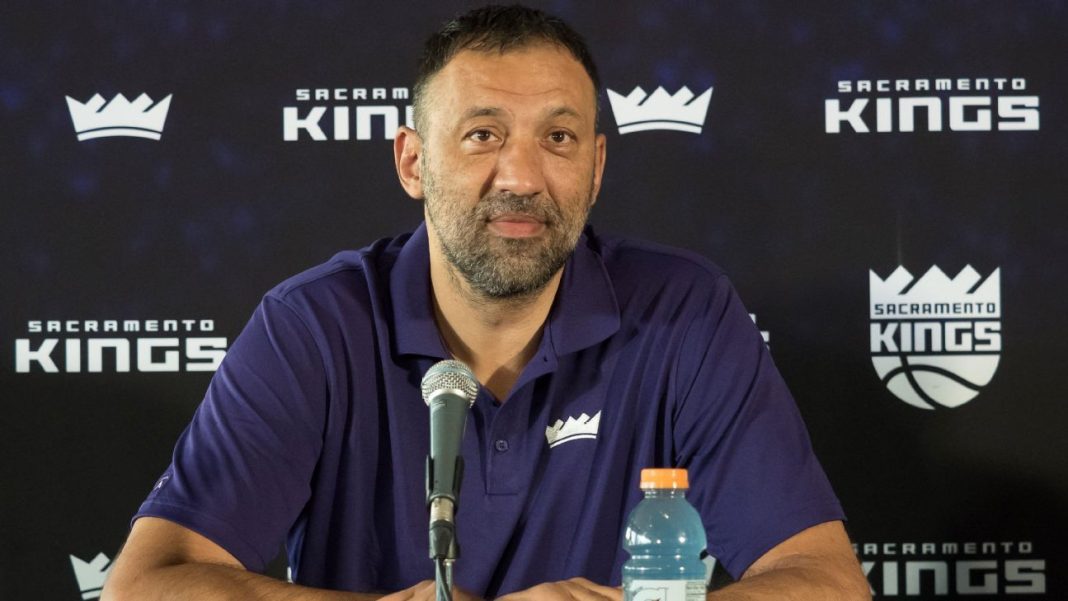 Ex-NBA star Divac breaks hip in motorcycle crash